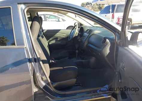 2015 Nissan Versa 1.6 S+ z USA, uszkodzony, nr VIN 3N1CN7AP0FL808480